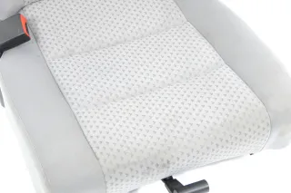 VW Touran Sitz hinten links (hintern Fahrersitz) Rücksitz GRAU Isofix - Bild 5