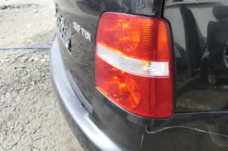 VW Touran 1T Stoßstange hinten Heckstoßstange Stoßfänger schwarz LC9X - Bild 3