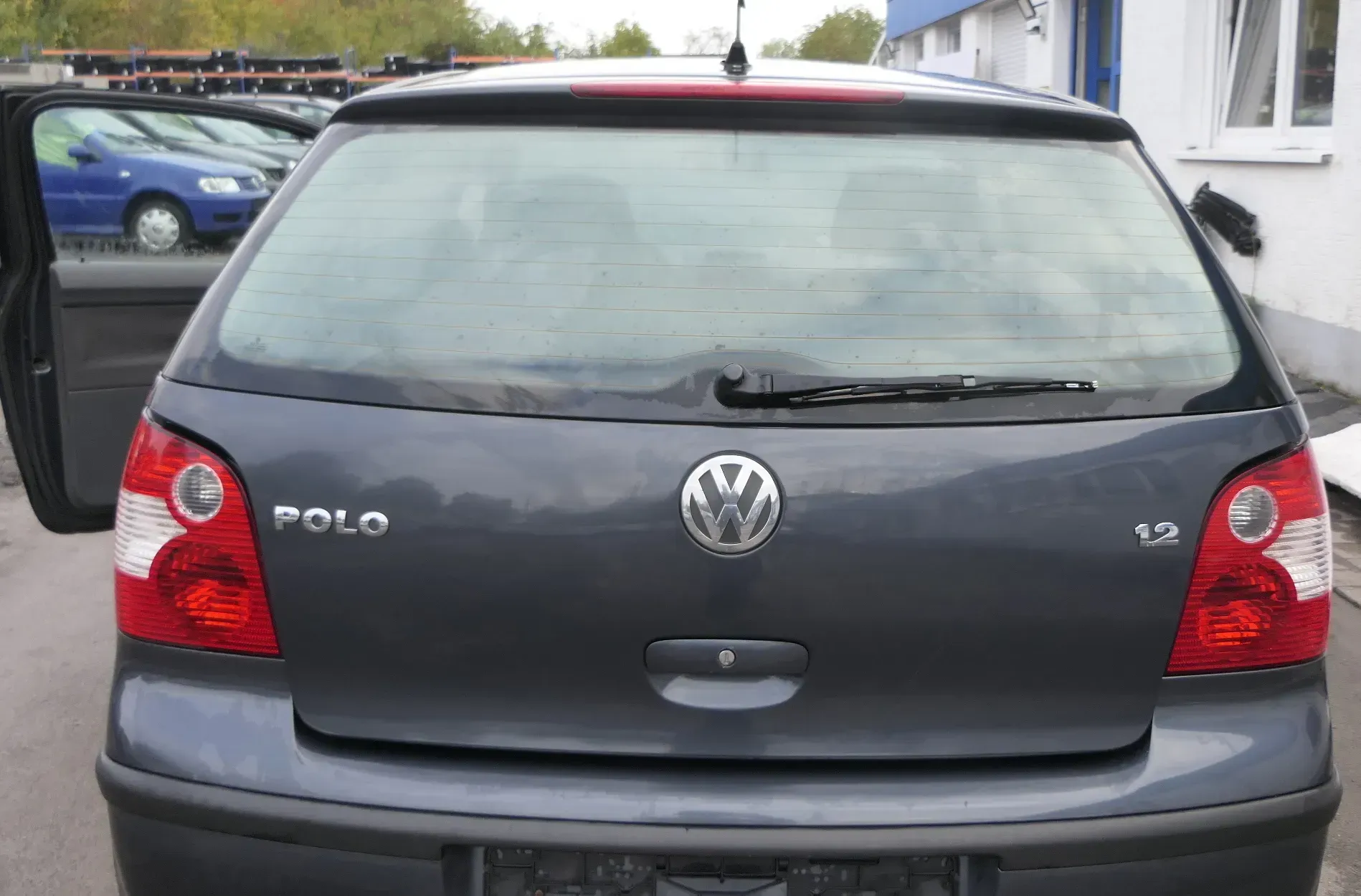 VW Polo 9N3 9N Heckklappe Kofferraumklappe Klappe grau LC7V ohne Anbauteile - Bild 1