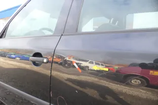 Skoda Fabia 5J Limousine Tür hinten links schwarz LF9R - Mängel - Bild 5