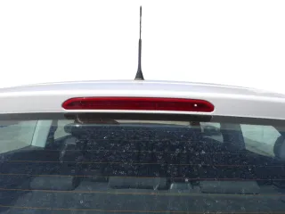 Polo 6R 6C Heckklappe Kofferraumklappe Klappe Scheibe weiß LB9A OHNEAnbauteil - Bild 3