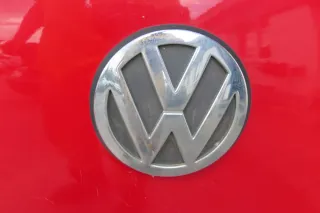 Polo 6N2 Heckklappe Klappe hinten Kofferraumklappe rot LP3G Scheibe ohneAnbautei - Bild 2