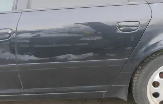 Audi A6 4B C5 Tür Türblatt hinten links nur Türblatt schwarz LZ9W -ohneAnbauteil - Bild 1