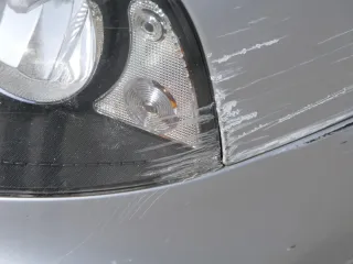 Seat Arosa 6H Stoßstange Frontstoßstange vorne grau silber LS7N Facelift + Grill - Bild 4