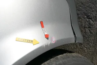 Audi A4 8E B6 Kotflügel vorne rechts grau LY7Q - Bild 3