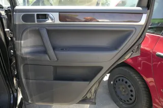 VW Touareg 7L Türverkleidung Verkleidung Tür Leder hinten rechts antharzit - Bild 1