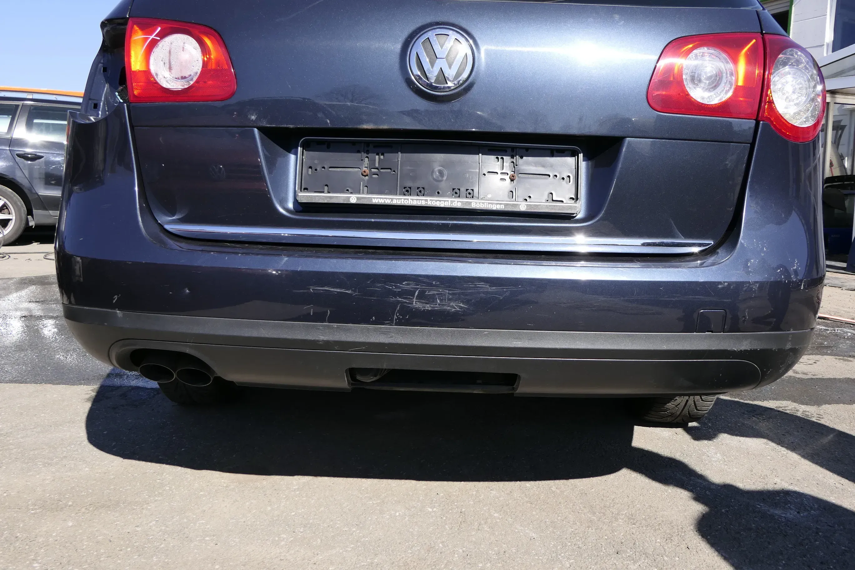 VW Passat 3C Kombi Stoßstange hinten Heckstoßstange Stoßfänger grau blau LC5F - Bild 1