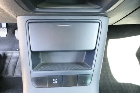 VW Golf Plus 5M Aschenbecher Zigarettenanzünder vorne 5M1857961E anthrazit