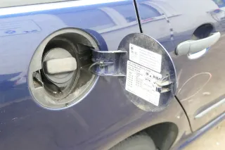 Skoda Fabia 6Y Combi Kombi Tankdeckel Deckel Tank Tankverschluß blau LF5U - Bild 2