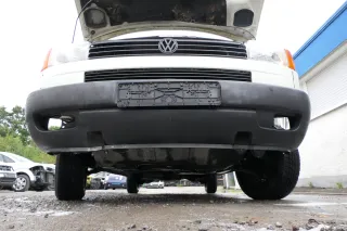 VW T4 kurze Version Stoßstange Frontstoßstange vorne schwarz AC-0 7D0807221 Nebe - Bild 6