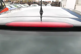 VW Polo 9N3 9N Heckklappe Kofferraumklappe Klappe schwarz LC9Z - Scheibe - Bild 5