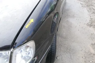 VW Polo 6N2 Kotflügel vorne links schwarz LC9Z (bis auf den Schweller) - Bild 4
