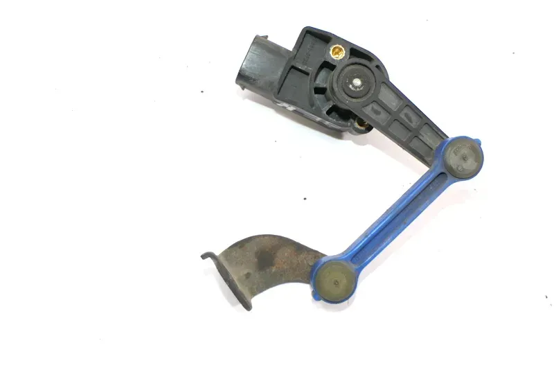 Audi A4 B7 8E Scheinwerfer Leuchtweitenregulierung Niveausensor 8E0907503 hinten - Bild 1