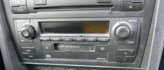 Audi A4 8E Radio Audi CD + Kasette Original symphony 2 8E0057195M m. Code - Bild 1