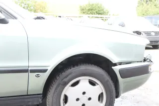 Audi 80 Kotflügel vorne rechts grün LY6N - Beule - Dellen - Bild 1