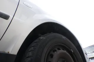 VW Passat 3B Kotflügel vorne rechts silber LB7Z grau - Bild 6