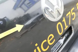 Polo 6N2 Heckklappe Klappe hinten Kofferraumklappe schwarz LC9Z- ohne Anbauteile - Bild 4