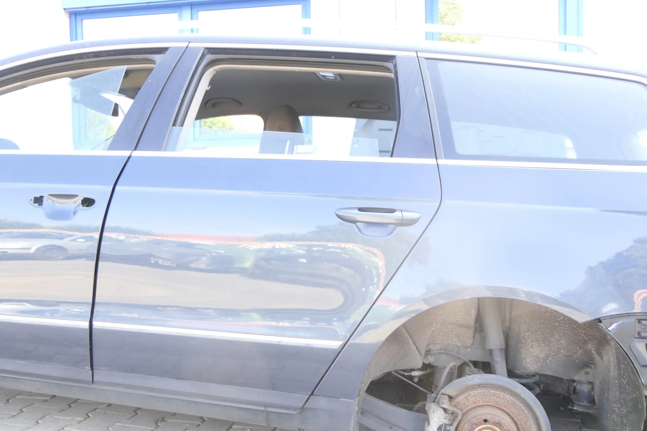 VW Passat 3C Kombi Variant Tür hinten links LC5F blau grau -OHNE Anbauteile c - Bild 1