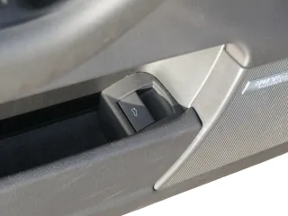 1x A6 4F Türverkleidung Verkleidung Tür vorne links schwarz Leder - Bose - Bild 4