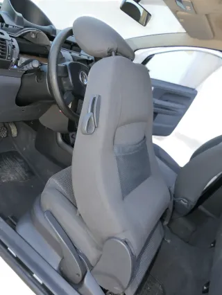 VW Fox Sitz Fahrersitz vorne links OHNEAirbag höhenverstellbar - Bild 7