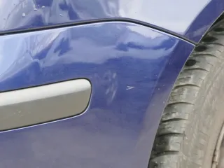 VW Polo 9N Stoßstange Frontstoßstange vorne blau LB5N - Bild 5