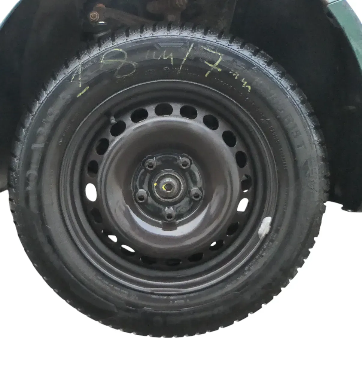 1x A4 B5 A6 4B Passat 3BG Felgen Reifen Winterreifen M+S 195/65 R15 91T 7-8mm VR - Bild 1