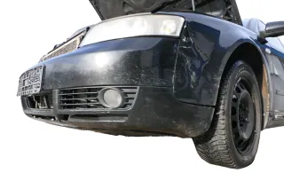 Audi A4 8E B6 Kombi Avant Stoßstange vorne mit Spoiler schwarz LY9B - Bild 4