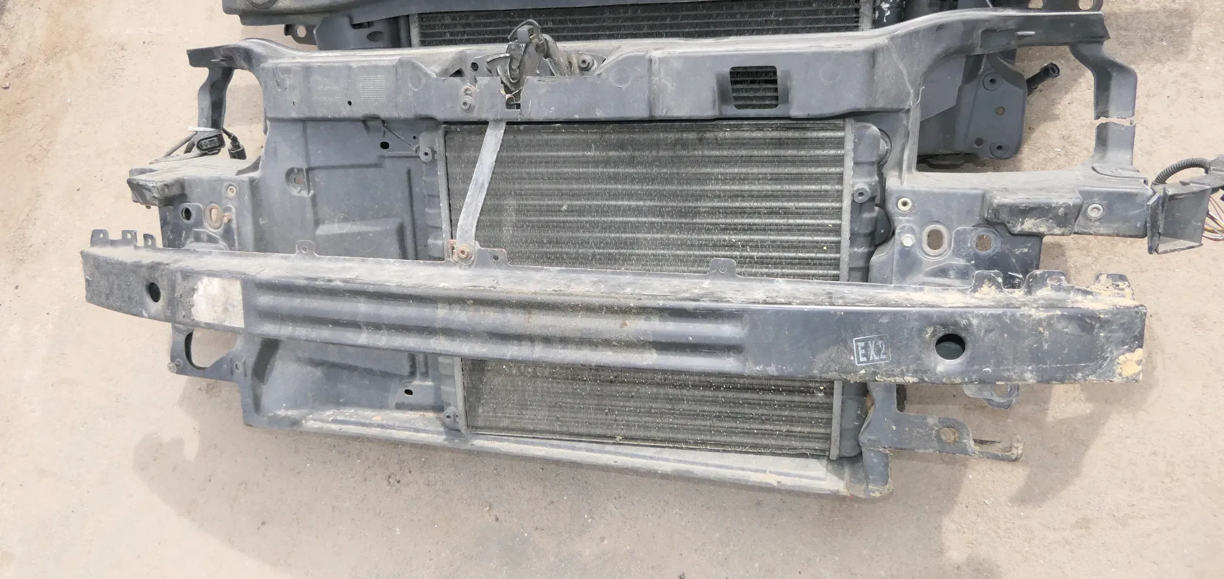 VW Polo 6N2 Schloßträger Kühler (ohneKlima) - Bild 1
