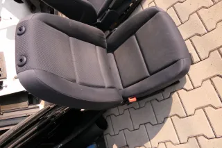 Audi A4 B6 8E Sitz Fahrersitz vorne links höhenverstellbar bläulich - Bild 3