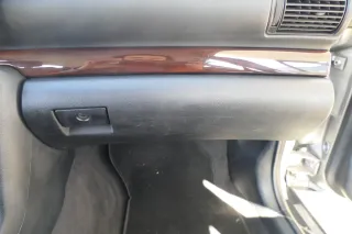 Audi A4 B5 Handschuhfach schwarz Handschuhfachdeckel Deckel Klappe - Bild 2