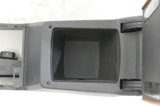 VW Golf 7 5G Mittelarmlehne Armlehne original mitte braun - Bild 5
