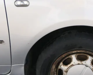 VW Lupo Kotflügel vorne rechts silber LA7W - Bild 7