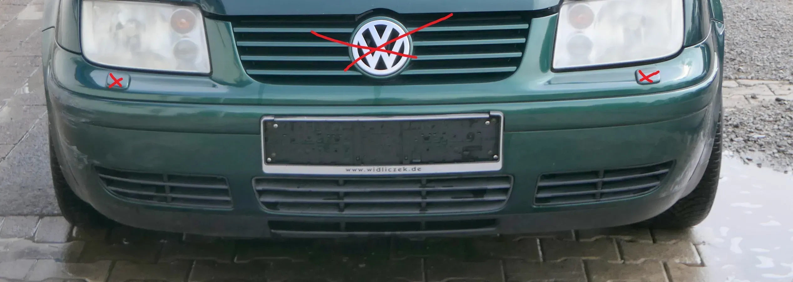 VW Bora Stoßstange vorne Frontstoßstange Stoßfänger vorn grün LC6M SWR - Bild 1