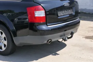 Audi A4 8E B6 Kombi Avant Stoßstange hinten mit Spoiler schwarz LY9B - Bild 13