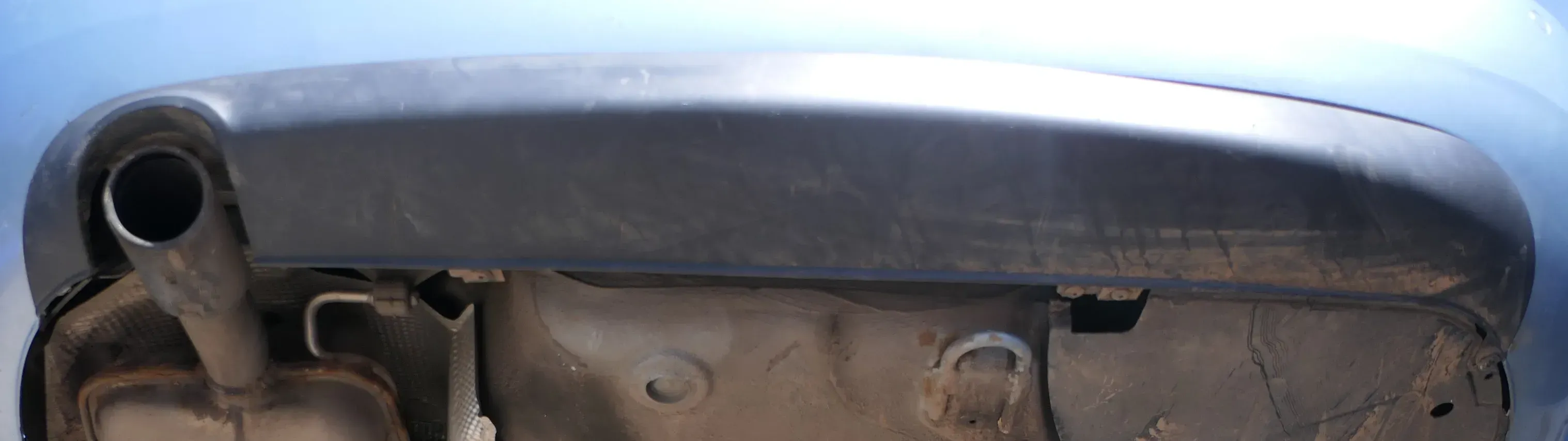Audi A4 8E B7 Limousine Stoßstange hinten NUR Spoiler unten - Bild 1