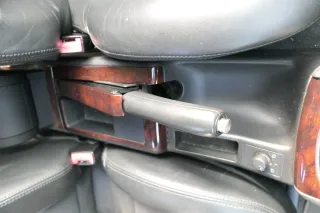 Audi A6 4B Handbremse Feststellbremse schwarz Leder Verkleidung Abdeckung - Bild 2