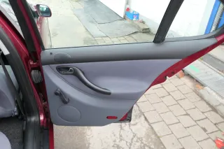 Leon 1M Toledo Türverkleidung Verkleidung Tür hinten rechts grau schwarz Griff - Bild 4