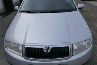 Skoda Fabia 6Y Motorhaube Klappe vorne silber grau LF7T mit Grill vorn - Bild 1