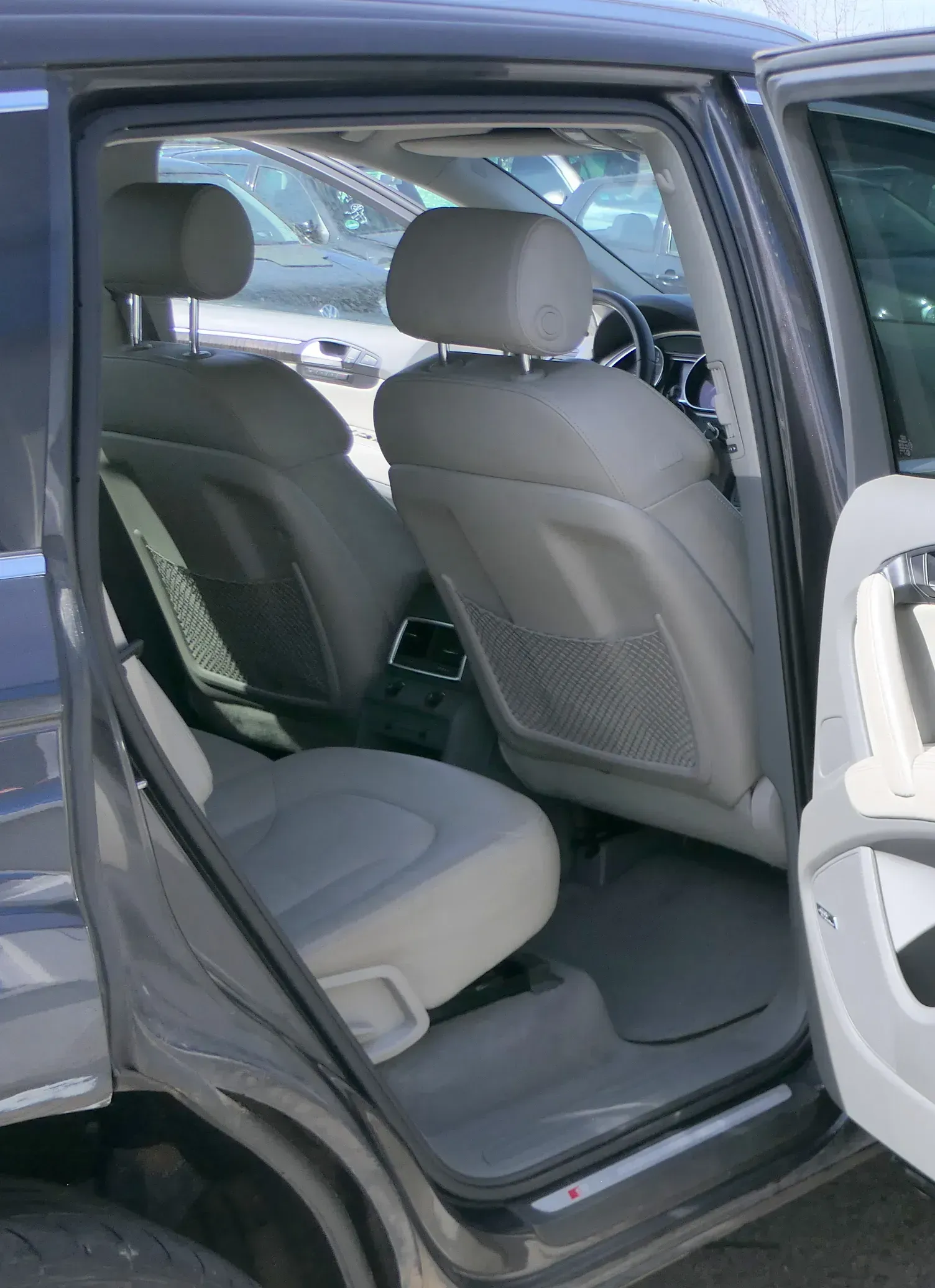 1x Audi Q7 4L Türdichtung Dichtung Tür hinten rechts oder links innen 4L0833721A - Bild 1