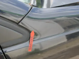 VW Polo 9N3 Kotflügel vorne rechts schwarz LC9Z - Bild 6