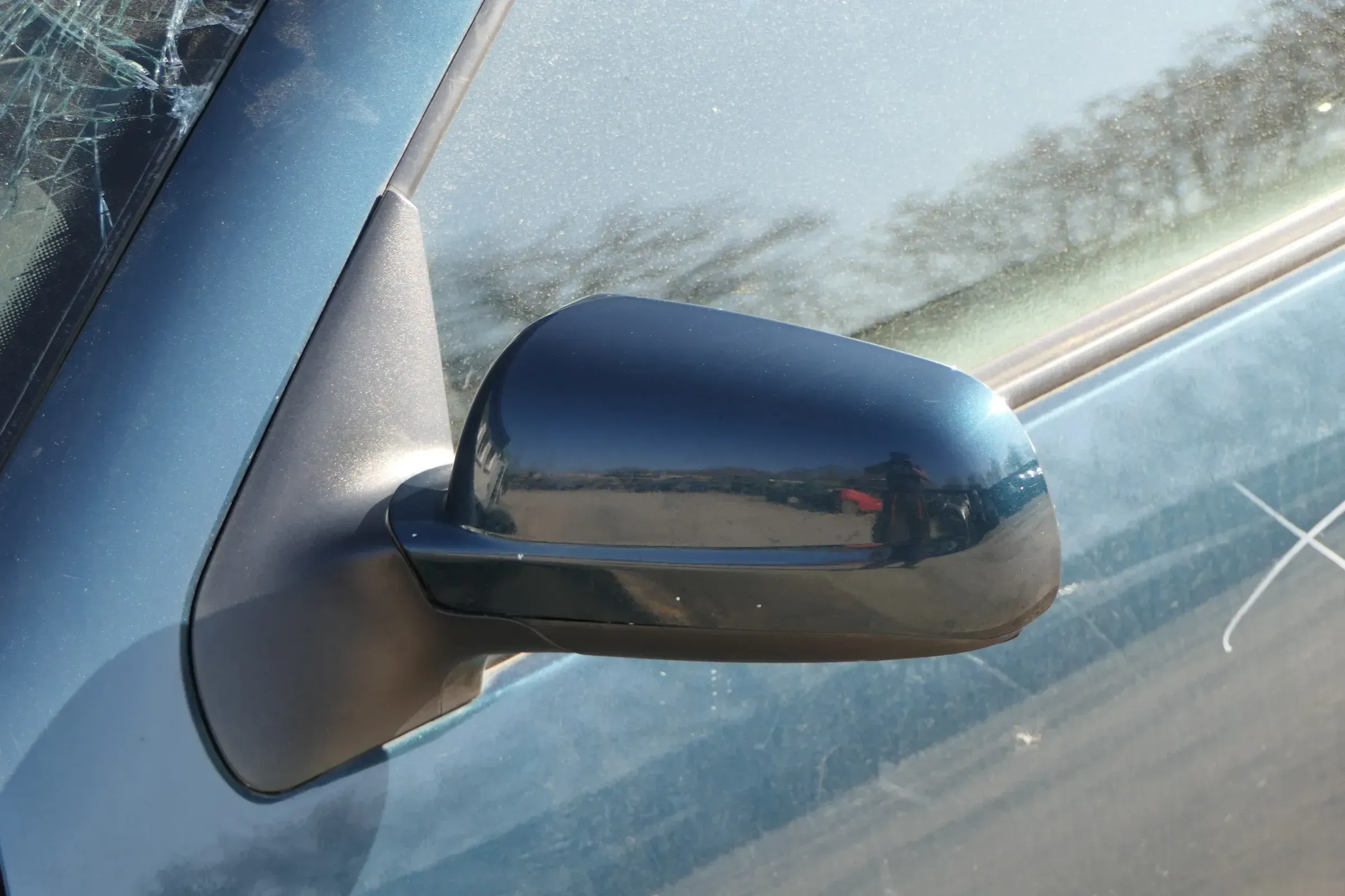 VW Golf 4 Bora manueller Spiegel vorne links Außenspiegel grün LC6X - Bild 1