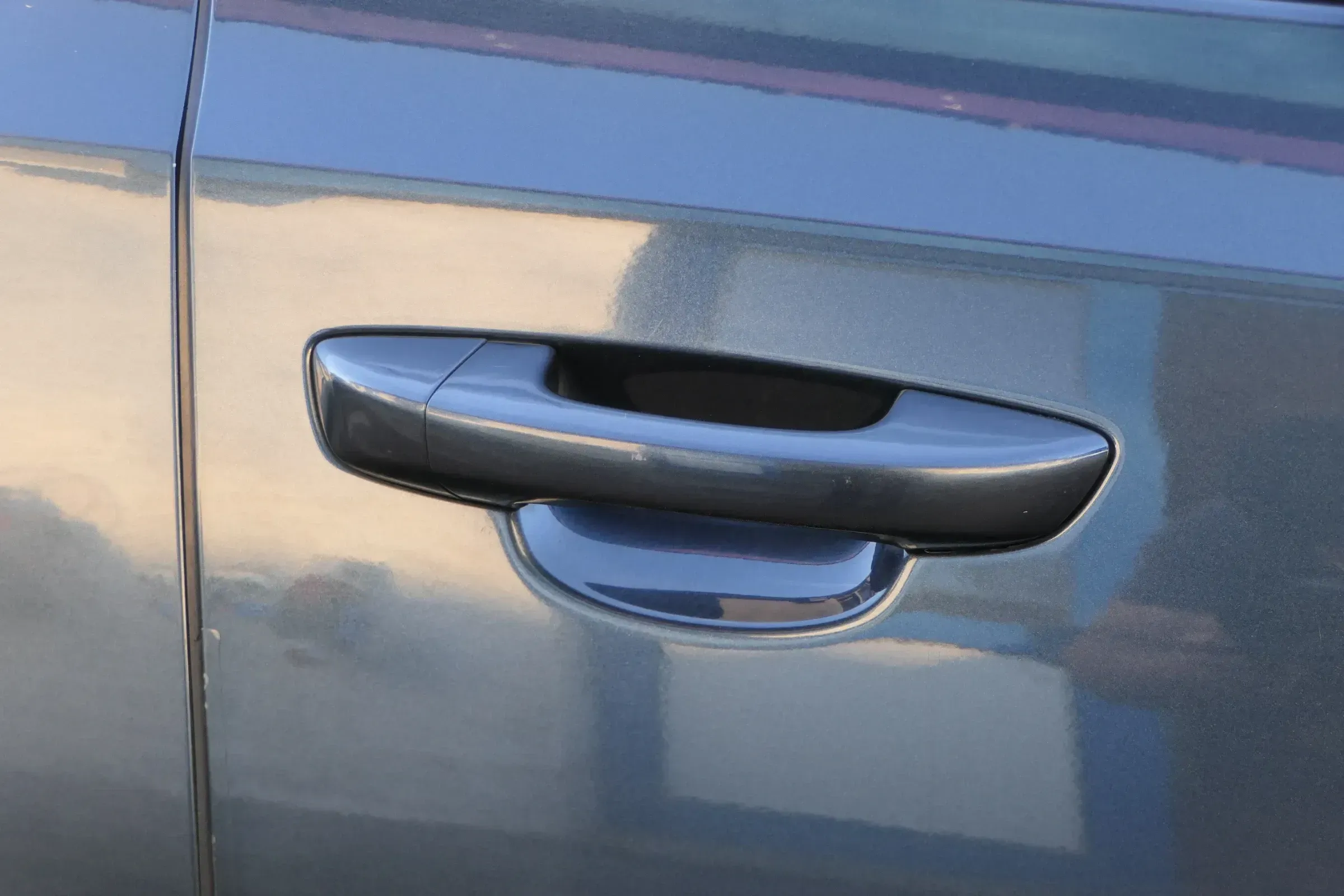 1x Golf 6 5K Türgriff Tür Griff vorne / hinten rechts außen blau LC5F 1K8837205E - Bild 1