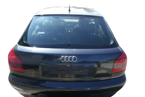 A3 8L bisBj.ca1999 Heckklappe Kofferraumklappe Klappe hinten schwarz LZ9U Scheib
