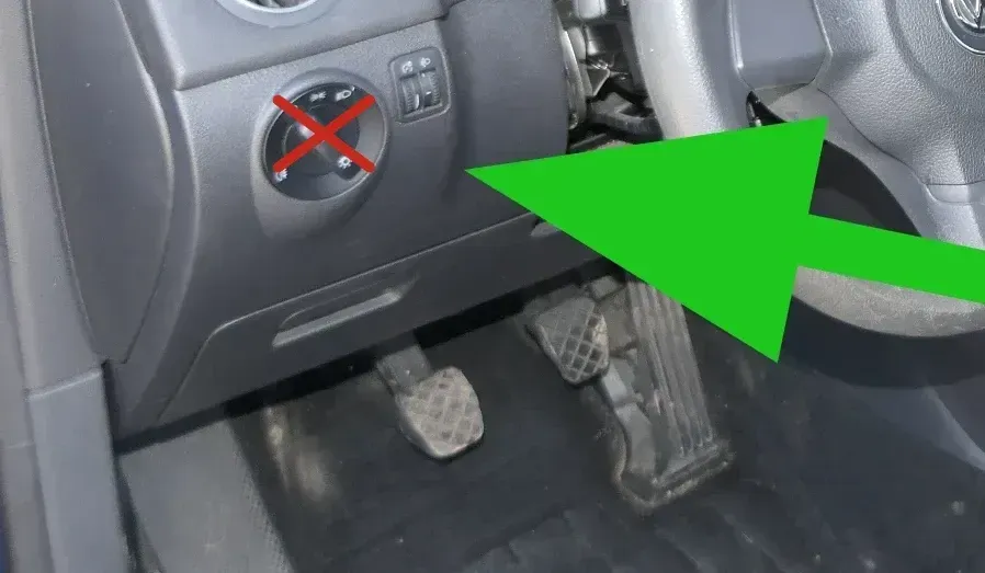 VW Tiguan Abdeckung Deckel Klappe 5M1857005S schwarz links Verkleidung Golf Plus - Bild 1