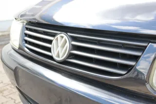 VW Polo 6N Kühlergrill Grillleiste vorne Leiste + Grill schwarz LC9Z blackmagic - Bild 3