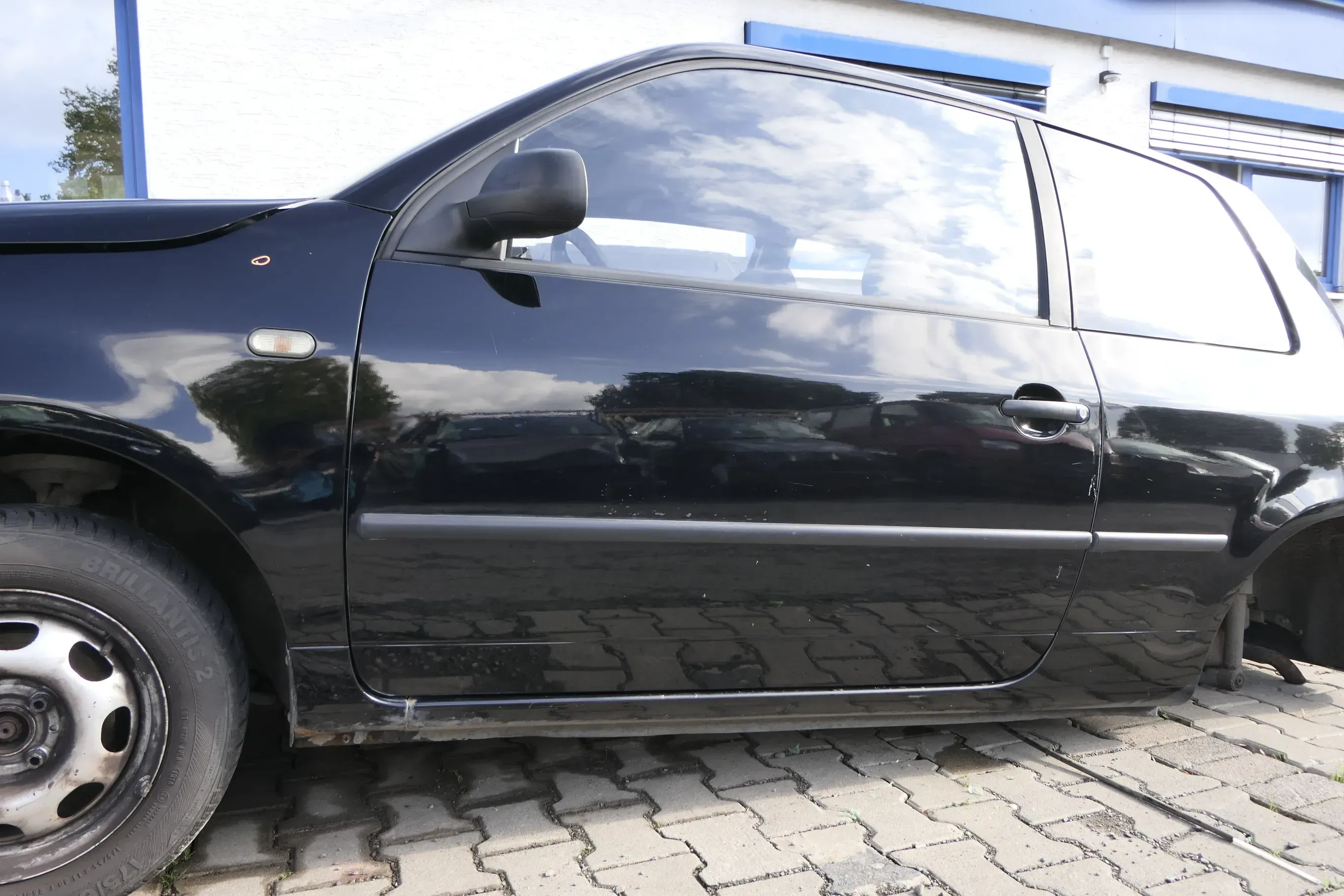 VW Lupo Seat Arosa Tür vorne links Fahrertür schwarz L041 (mechanischer FH) - Bild 1