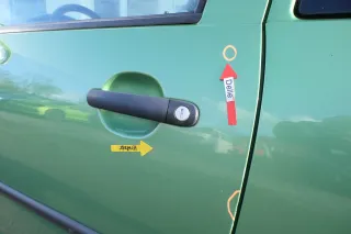 VW Golf 4 Tür vorne links Fahrertür 2/3-Türer grün LA6P ohneAnbauteile - Bild 8