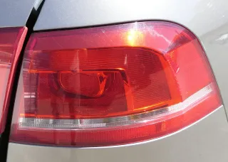VW Passat 3C B7 Kombi Rücklicht hinten rechts aussen Rückleuchte Heckleuchte - Bild 1
