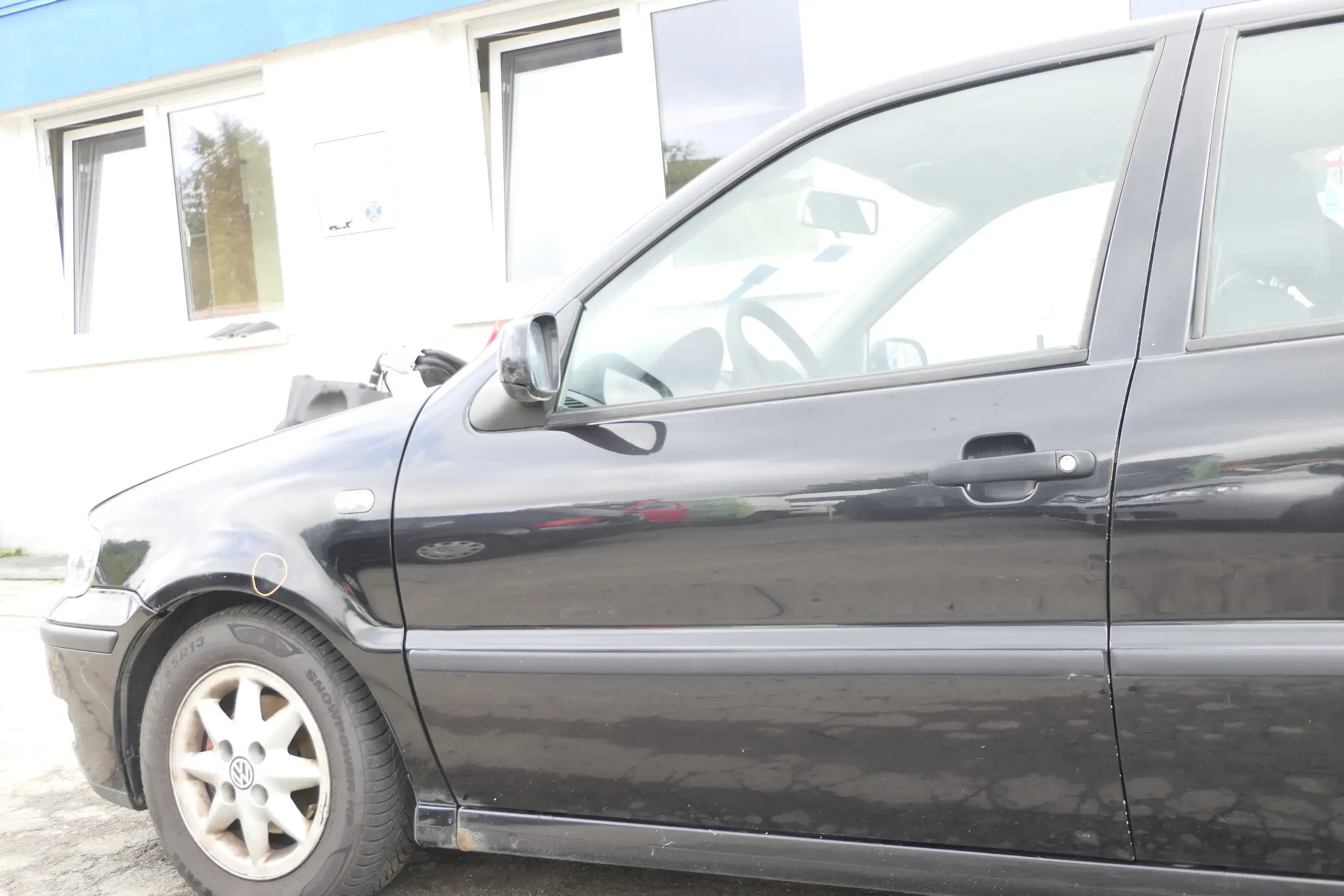 VW Polo 6N 6N2 Tür vorne links Fahrertür 4/5-Türer schwarz LC9Z blackmagic ohneA - Bild 1