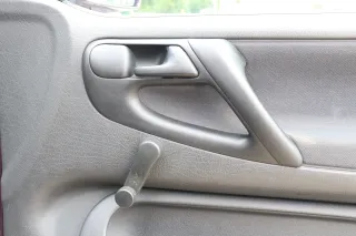 VW Polo 6N Türverkleidung Verkleidung Tür vorne rechts + links 2/3-Türer off-bla - Bild 4